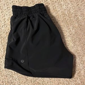 Black Lululemon hotty hots